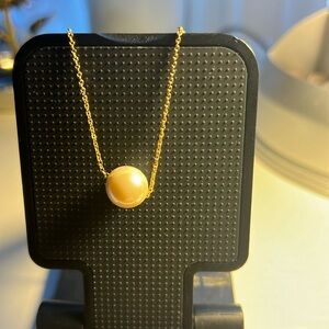 White Edison fresh water pearl with hypoallergenic gold stainless chain.